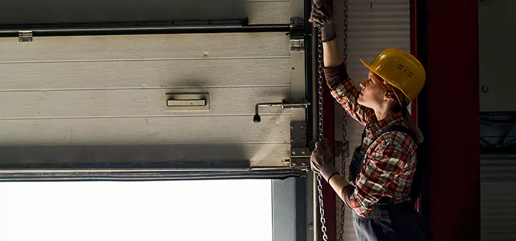 Addressing Common Garage Door Stoppage Issues in Middletown, CT