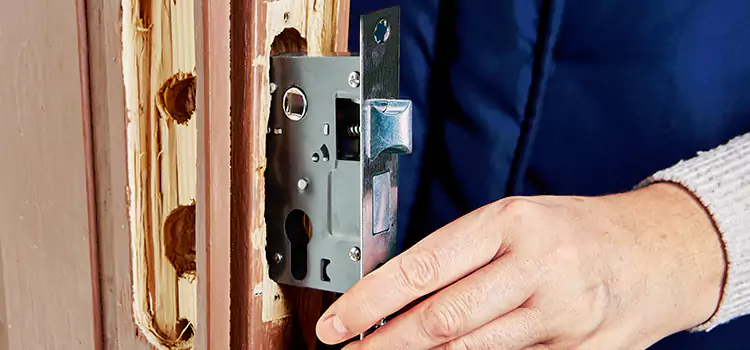 Garage Door Lock Replacement Middletown